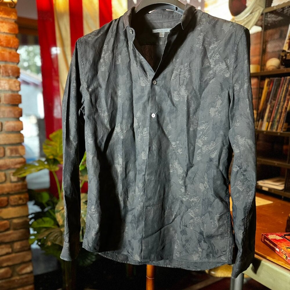 $398 JOHN VARVATOS Leaf Jacquard Black SHIRT (size L)
